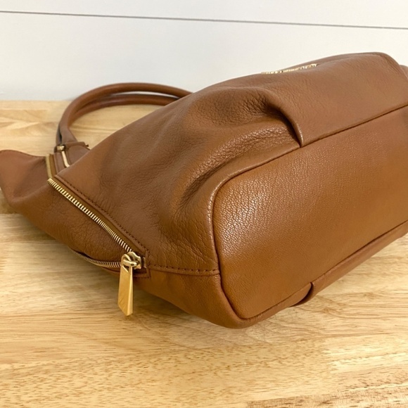 Michael Kors Vanessa Leather Shoulder Bag in Luggage /Tan - Picture 12 of 15